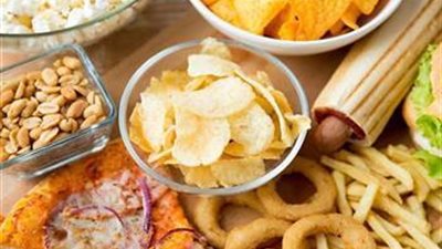 دراسة تزعم: الوجبات الجاهزة والأطعمة فائقة المعالجة لا تسبب السرطان أو مرض السكري 