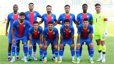 هادي رياض لاعب بتروجيت: لقطة تقبيل قدم أمي عفوية.. ومجهودنا تكلل بالصعود للممتاز