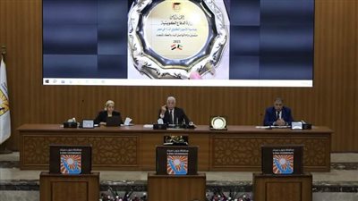 محافظ جنوب سيناء: ضخ أطنان من اللحوم والدواجن والمواد الغذائية للأسر الأولى بالرعاية مجانا