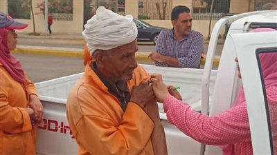  رئيس جهاز الشيخ زايد يكلف بتطعيم جميع عمال شركة التجميل والنظافة ضد فيروس B