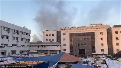 قوات الاحتلال تجمع عشرات الجثامين من مستشفى الشفاء وتنقلها إلى جهة مجهولة