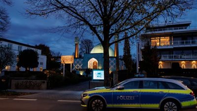 بحثًا عن داعمين لحماس.. الشرطة الألمانية تفتش 54 مبنى للمركز الإسلامي بهامبورج