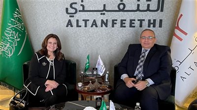 وزيرة الهجرة تصل أولى محطاتها الخارجية بالسعودية لحث المصريين بالخارج على المشاركة في الانتخابات الرئاسية