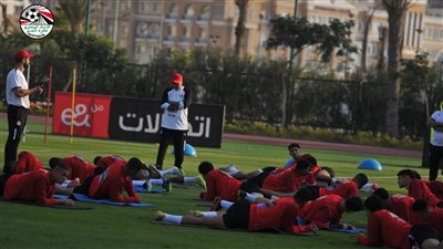المنتخب الأولمبي يؤدي مرانه اليومي.. وميكالي يشيد بفوز مصر على جيبوتي 