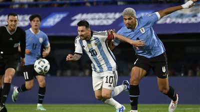 الخسارة الأولى منذ مونديال 2022.. منتخب الأرجنتين يسقط أمام أوروجواي بتصفيات كأس العالم