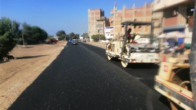 محافظ الغربية يشدد على تسريع وتيرة صيانة الطرق والرصف لتحقيق خطط التنمية المستدامة