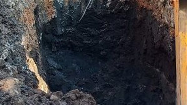 خط المياه بعد انفجاره