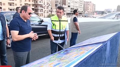 الرئيس السيسي يتفقد أعمال تطوير عدد من الطرق والمحاور بالقاهرة الكبرى | بث مباشر