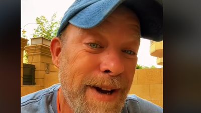 بعد إعلان ذهابه لفلسطين لنقل الحقيقة.. التيكتوكر الأمريكي يصل مصر للتوجه إلى غزة