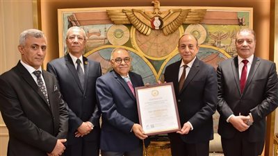 وزير الطيران: حصول الهيئة العامة للأرصاد الجوية على شهادات الأيزو يعكس مستوى تميزها