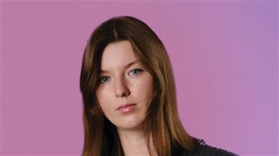 تعيش في الإمارات.. لماذا اختارت فوربس الفتاة الروسية اناستاسيا دينيسوفا ضمن الأكثر تأثيرا حول العالم؟