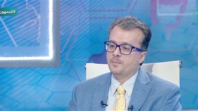 كيف تؤثر حرب غزة على الجهاز العصبي للأطفال؟.. أستاذ جراحة المخ والأعصاب يجيب 