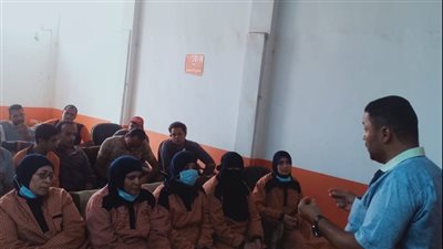 العمل: توعية عمال الوادي الجديد بتنظيم الأسرة والمشاركة الانتخابية