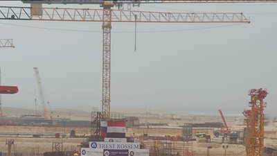 بدء تركيب مصيدة قلب المفاعل للوحدة النووية الثانية بمحطة الضبعة النووية