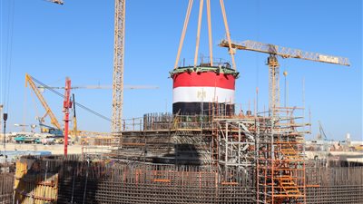 مراحل تركيب مصيدة قلب المفاعل النووي الثاني بالضبعة| صور 