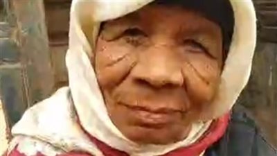 بعد الاستجابة لمطالبها.. فرحة الحاجة كريمة صاحبة الـ96 عامًا بمقابلة محافظ المنوفية: مش مصدقة نفسي | بث مباشر