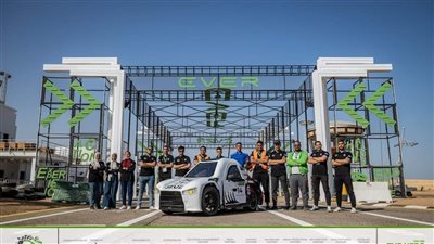 صنع في قنا.. تفاصيل ابتكار أول سيارة كهربائية بجامعة جنوب الوادي: بتشتغل بفيشة الكهرباء