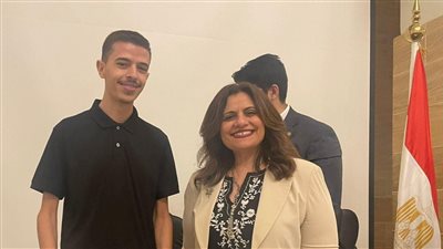 وزيرة الهجرة تشيد بطالب مصري في السعودية: نجح بالثانوية بمعدل تراكمي 100%