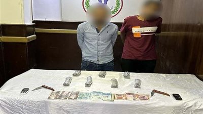 القبض على شخصين بحوزتهما كمية من مخدر الفودو بقصد الإتجار بالقاهرة