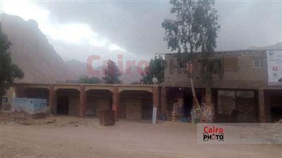 أمطار خفيفة على مناطق بالقاهرة.. والأرصاد تحذر من شبورة مائية كثيفة غدا | بث مباشر