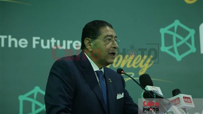 هشام عز العرب: خلال أيام سيفتح البنك التجاري الدولي الكريدت كارد