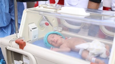 الصحة تطلق مبادرة لعلاج 1000 طفل من مصابي غزة 