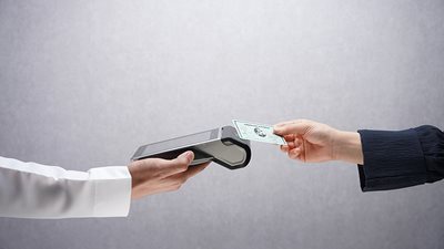 طريقة استخراج بطاقة امريكان اكسبرس.. أنواعها ومميزاتها ورسوم التسجيل