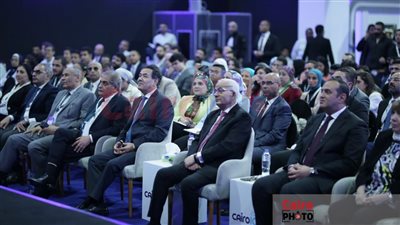 وزير التعليم: اختزلنا التعليم في شهادة وبنعديها بأي شكل.. وهذا لا يتماشى مع سوق العمل 