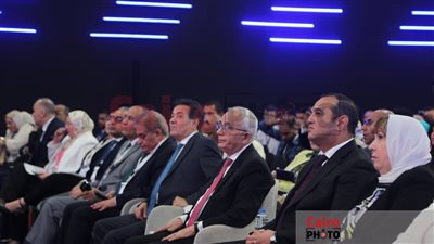 وزير التعليم يشدد على أهمية تطوير عملية البحث لدى الطلاب