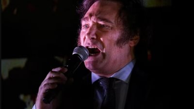 استبدال العملة المحلية بالدولار وبيع الشركات الوطنية.. ملامح الخطط الاقتصادية لـ رئيس الأرجنتين الجديد