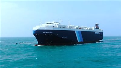 الحوثيون: مهاجمة 4 سفن إسرائيلية وأمريكية بصواريخ بحرية وطائرات مسيرة