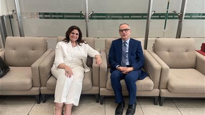 وزيرة الهجرة تحث المصريين في الإمارات على المشاركة بانتخابات الرئاسة