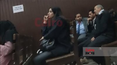 الإعلامية أميرة شنب تساند زوجها في جلسة الاستئناف على حكم حبسه |صور