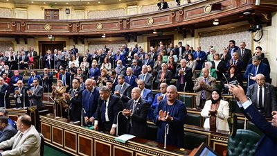 وزارة البترول تتعهد بتأمين احتياجات السوق المحلي من المنتجات البترولية رغم التحديات الاقتصادية