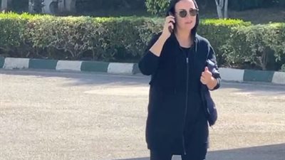 ريهام عبد الغفور ورامي رضوان وأشرف زكي أول الحضور في جنازة شقيق شريف رمزي