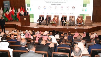 أبرزها زيادة الصناعات الدوائية.. 12 توصية لمنتدى الأعمال الخليجي المصري الأول 