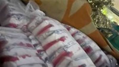 ضبط 2 طن و723 كيلو سكر و1855 زجاجة زيت تمويني قبل بيعها بالسوق السوداء في البحيرة