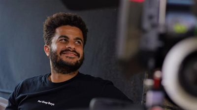 المخرج محمد الخبيري يخوض أولى تجاربه السينمائية بفيلم ع الماشي بطولة علي ربيع