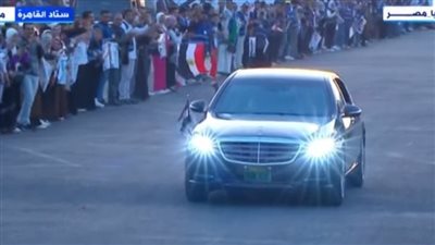 عبر ممر شرفي.. السيسي يصل مقر الفعالية المصرية لدعم فلسطين