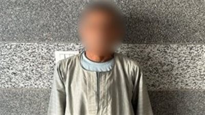 صاحبه أكل عرقي.. سائق يستولي على لودر من موقع تحت الإنشاء بالمقطم 