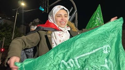 كانوا مغلولين وقالولنا هترجعوا تاني.. الأسيرة المحررة أسيل الطيطي تصف اللحظات الأخيرة قبل إطلاق سراحهم | خاص