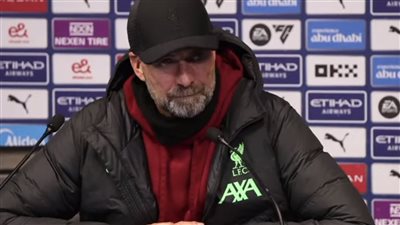 كلوب يثير الشكوك حول مشاركة محمد صلاح أمام تشيلسي في نهائي كأس الرابطة