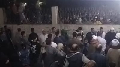 جنازة مهيبة لـ طفلة قتلتها جارتها وسرقت قرطها الذهبي بالشرقية