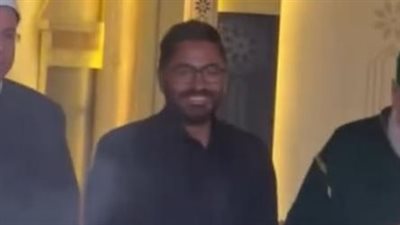 بحضور الخطيب ومنى الشاذلي.. تامر حسني يحيي حفل زفاف نجل محمد ثروت | بث مباشر