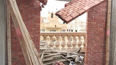 جهاز 6 أكتوبر يزيل أعمال بناء مخالف بـ 3 كمبوندات | صور 
