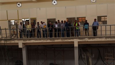 مسؤولو المجتمعات العمرانية يتفقدون أعمال الطرق والمرافق بمدينة 15 مايو 