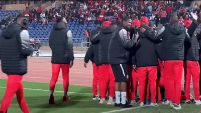 اتهامات بالسحر الأسود.. تصرف غريب يثير الجدل بمباراة الوداد وجوانينج جالاكسي