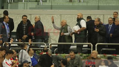 مجلس الزمالك يؤازر اللاعبين في مقصورة برج العرب خلال مواجهة أبو سليم 