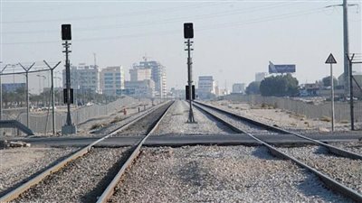 النقل تناشد المواطنين بعدم إقامة معابر غير شرعية على قضبان السكة الحديد