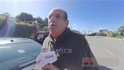 فتوح أحمد أول الحضور في جنازة الفنان طارق عبد العزيز بمسجد الشرطة بالشيخ زايد